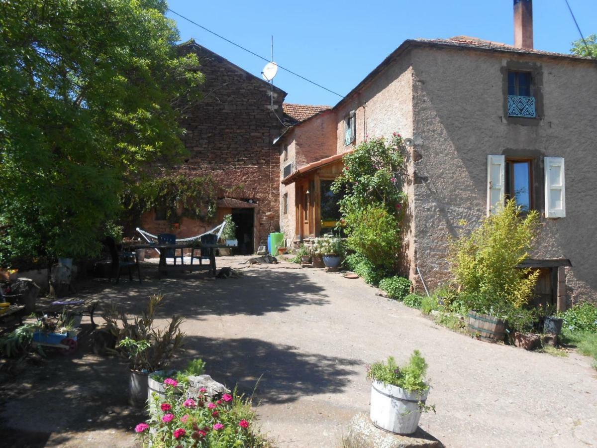Chambre d'hôtes des Monts Saint-Izaire Exterior foto